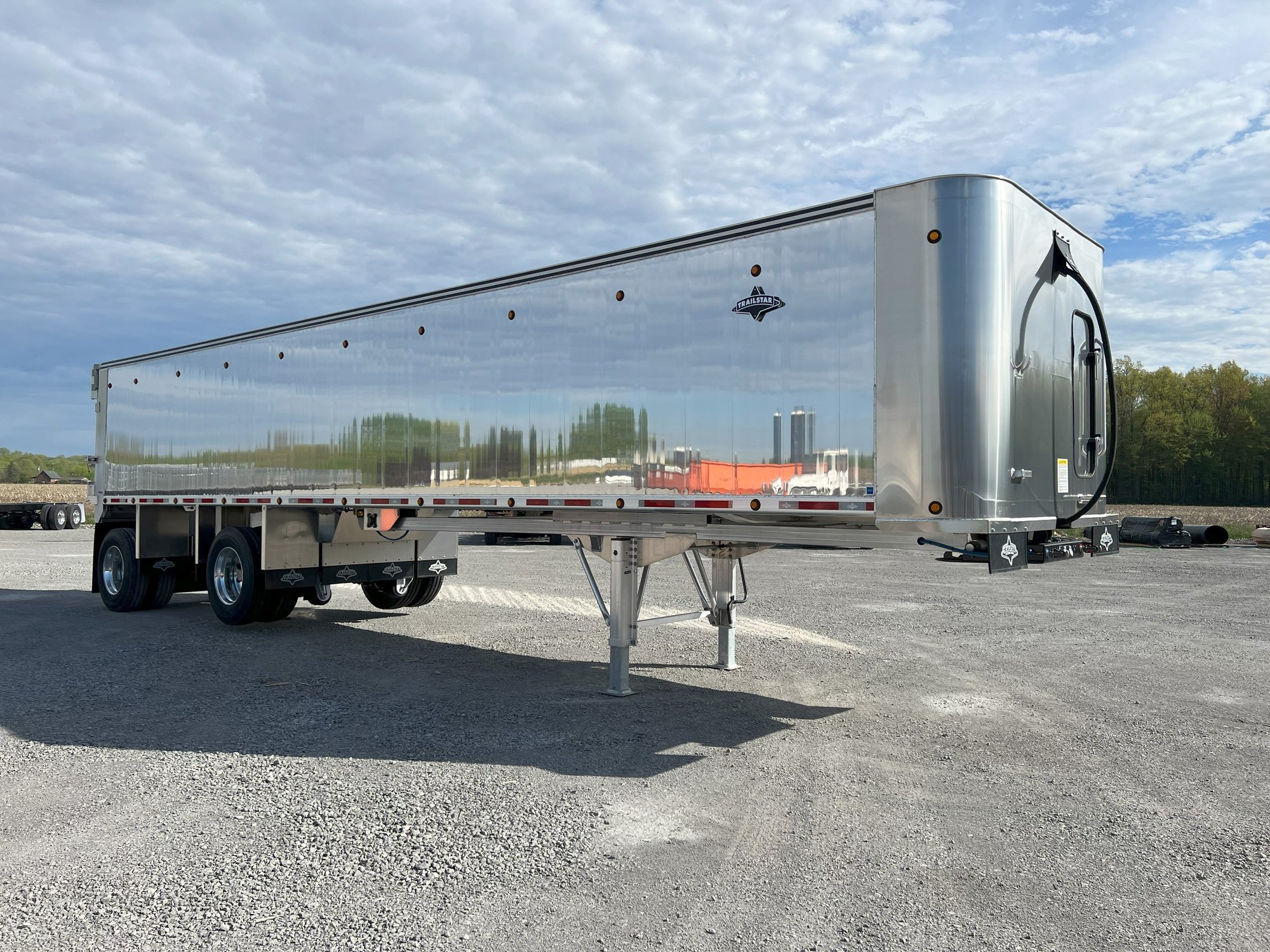 80096 40 Frameless SS OutBoard Spread Tandem (May 24) (18) - Trailstar